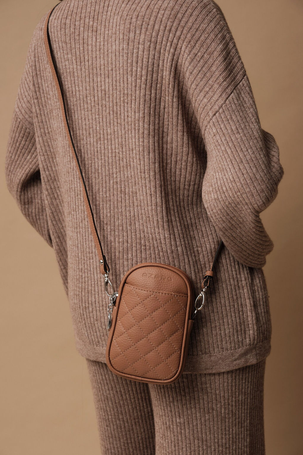 Сумка кожаная Azaro 30832 светлый орех