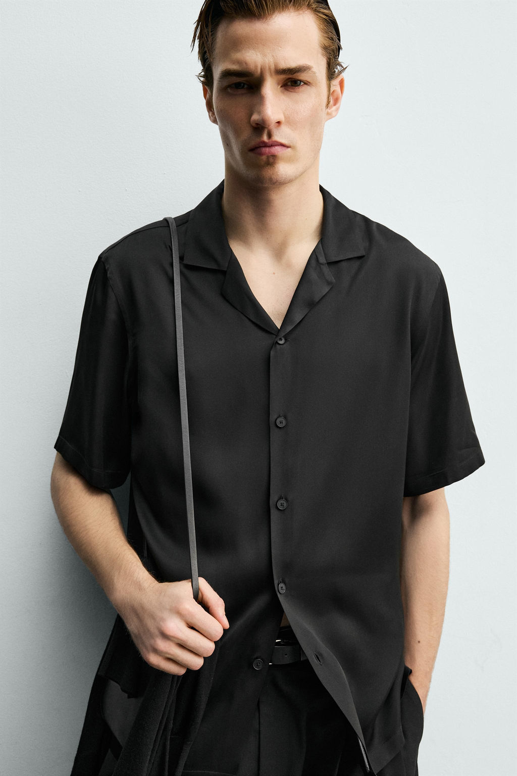 CAMISA SATINADA RELAXED FIT / Negro - Zara фото 7