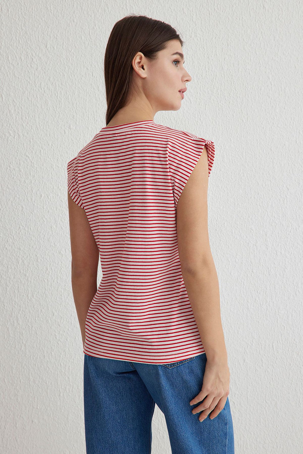 K?rm?z? Cizgili %100 Pamuk Cizgili Vatka Gorunumlu Basic Bisiklet Yaka Orme T-Shirt TWOSS20TS0021