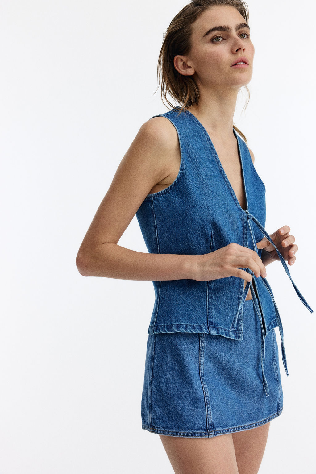Chaleco denim con lazadas - H&m фото 2