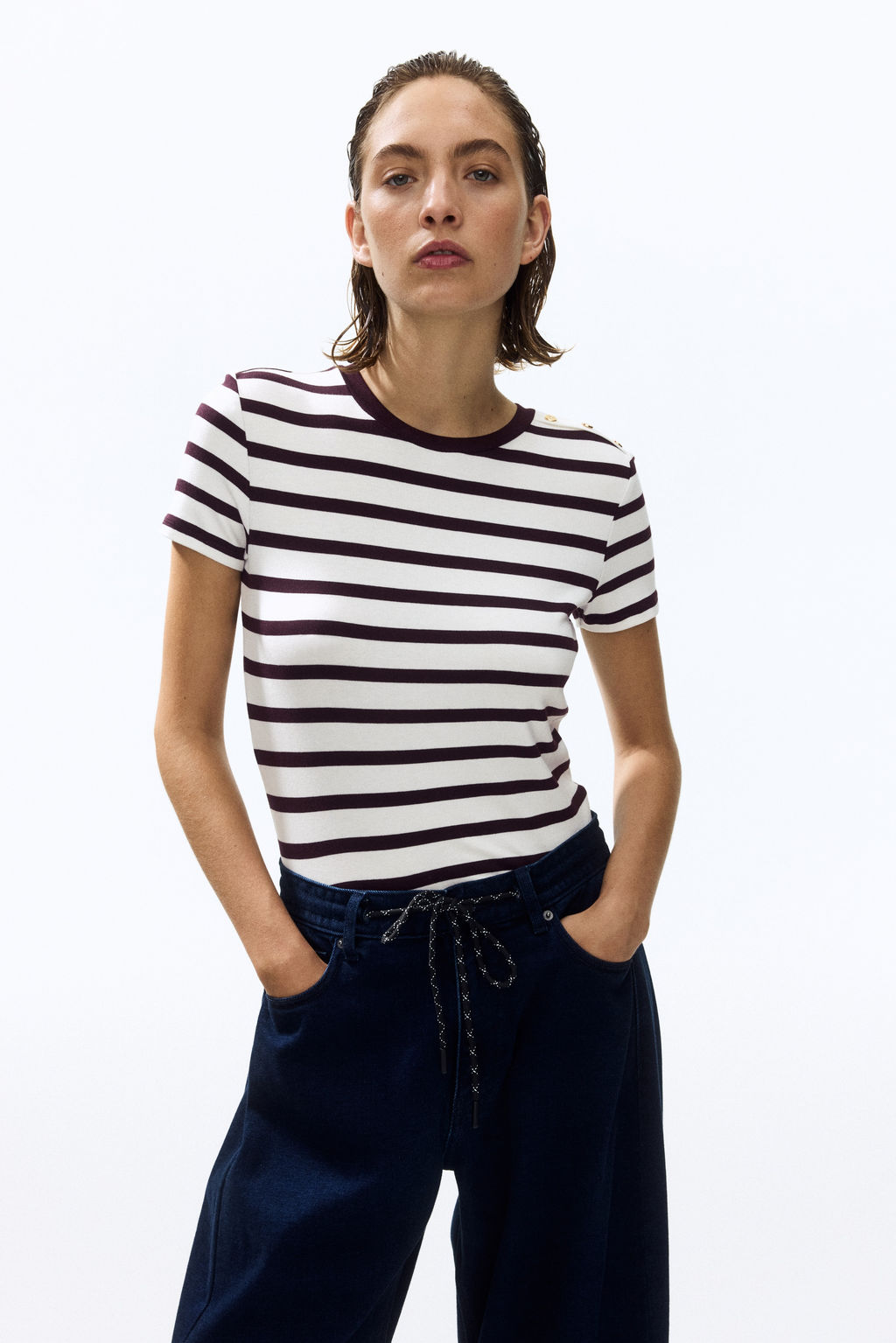 Camiseta de viscosa con botones decorativos - H&m фото 6