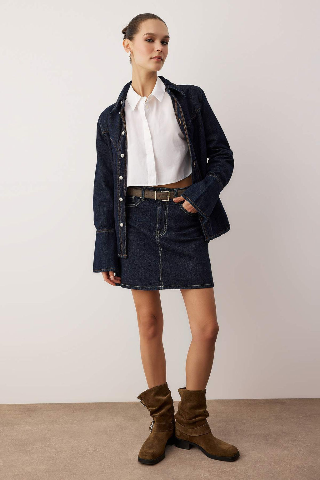 Koyu Mavi Mini Basic Denim Etek TWOAW26ET00124