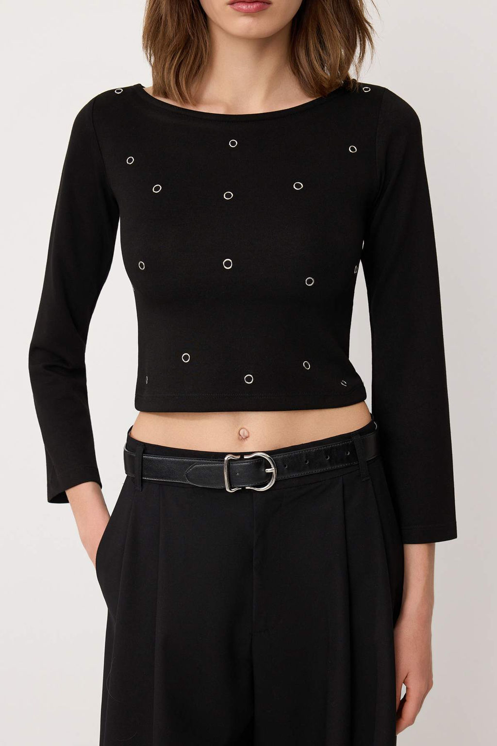 Siyah Fitted/Vucuda Oturan Kay?k Yaka Kusgozu Detayl? Interlok Orme T-shirt TWOSS26TS00227 - Trendyolmilla фото 3