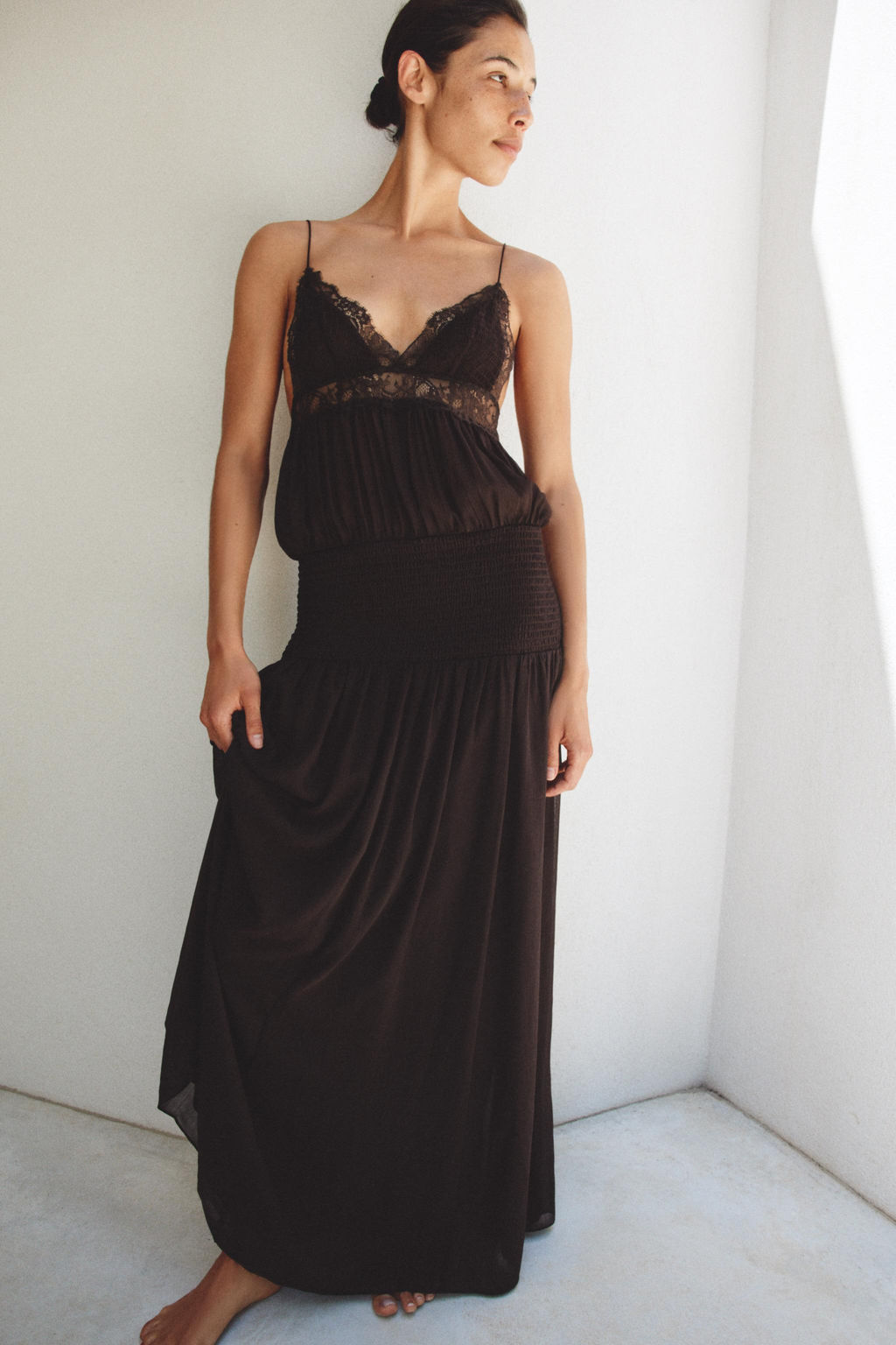 VESTIDO TIRANTES ENCAJE / GRANATE - Zara фото 2