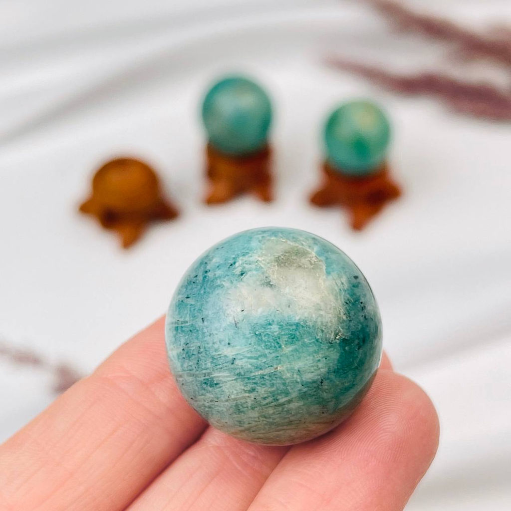 Шар из Амазонита на подставке