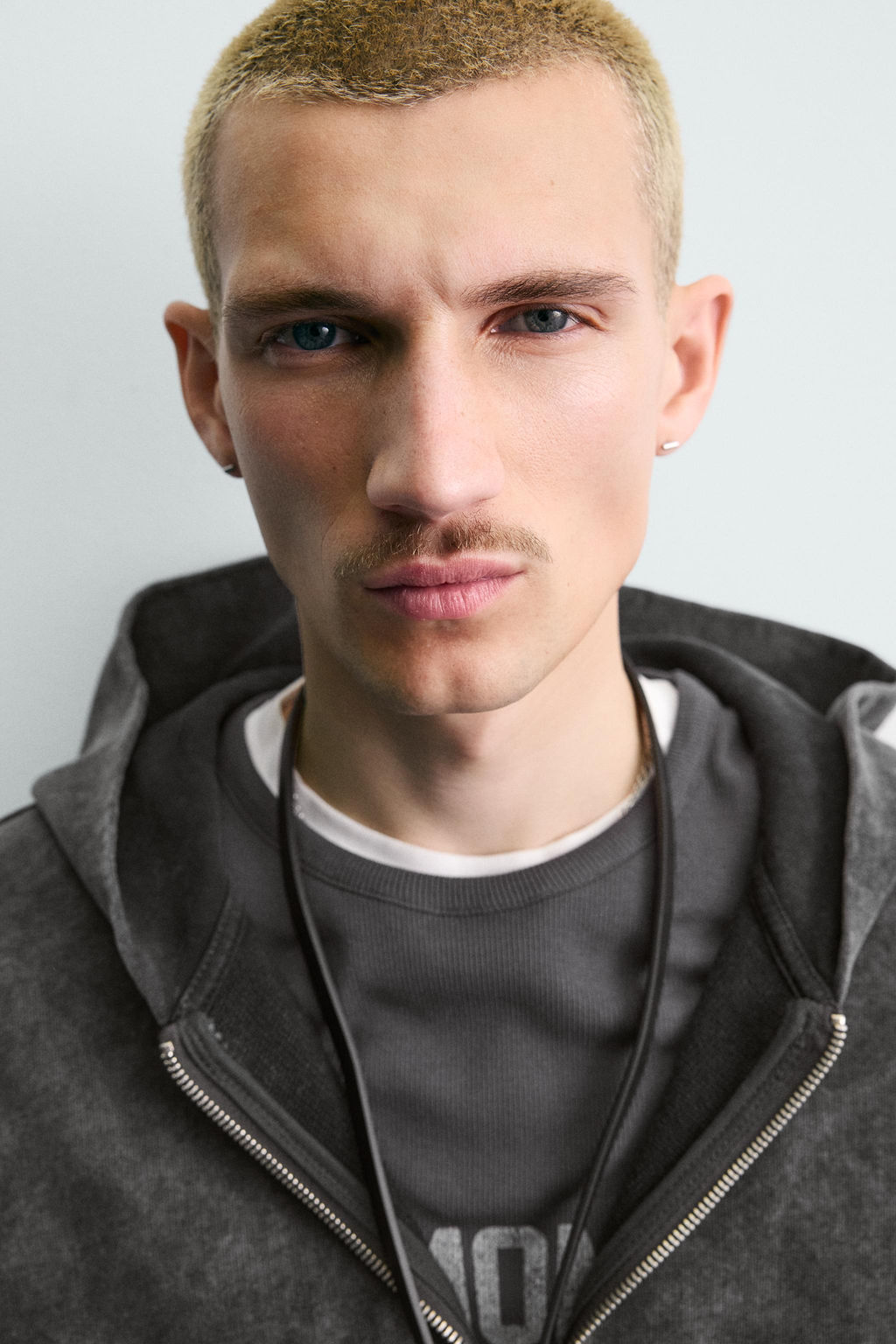 SUDADERA LAVADA CREMALLERA CAPUCHA / Antracita oscuro - Zara фото 5