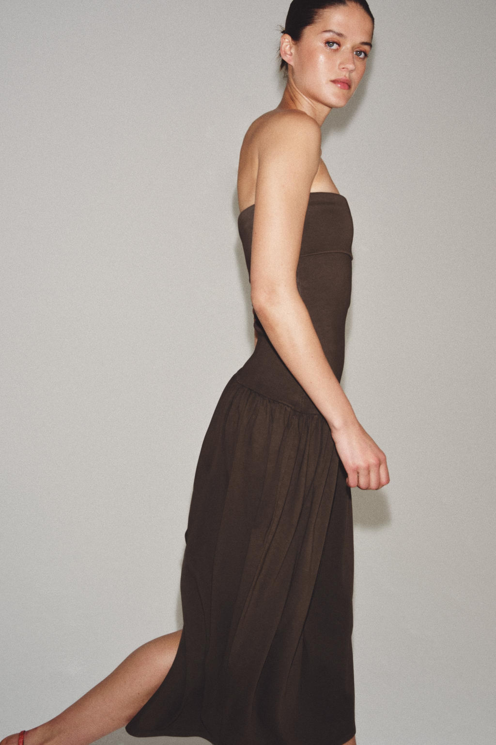 VESTIDO BANDEAU COMBINADO / Marr?n - Zara фото 4