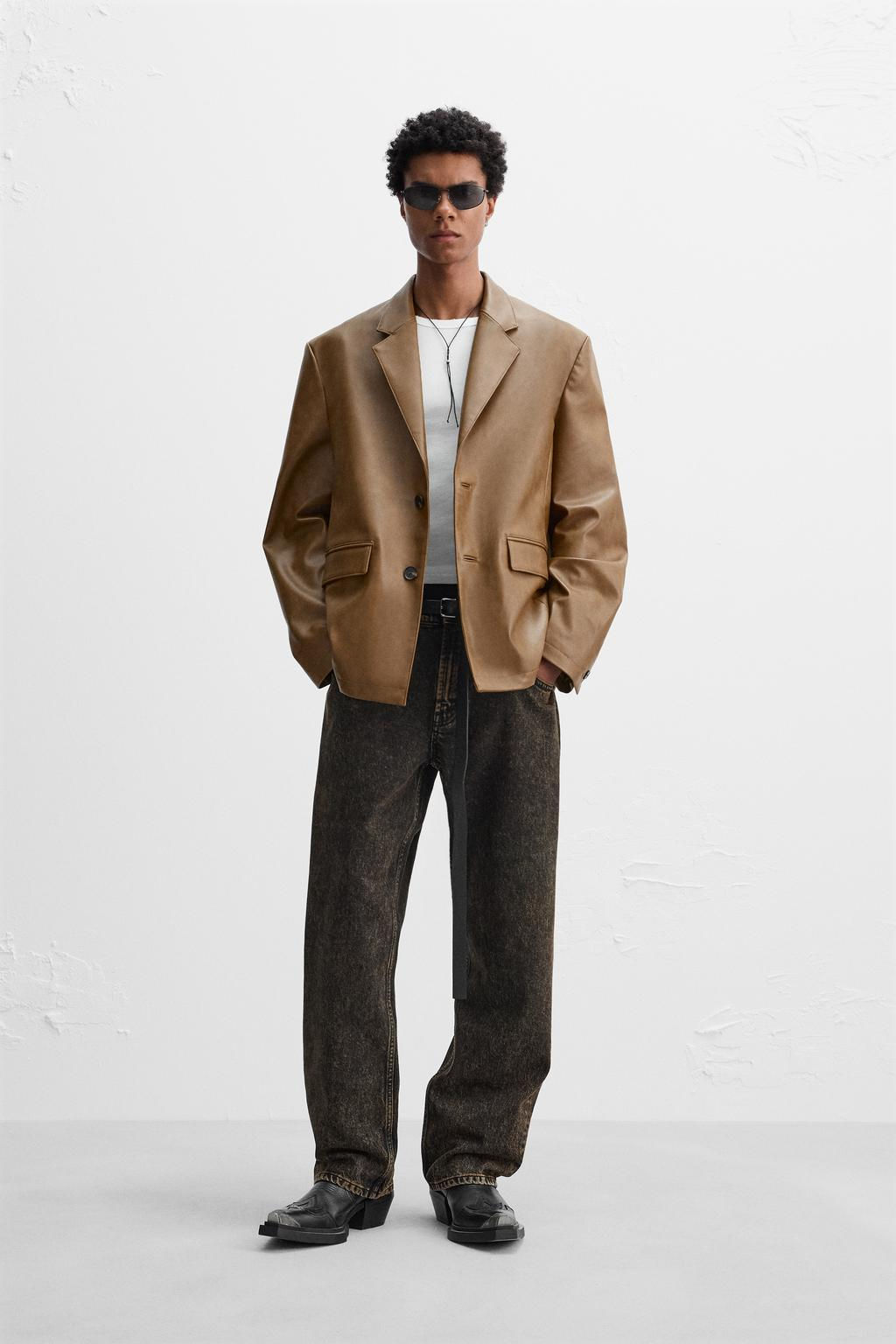 LIMITED EDITION LEATHER EFFECT BLAZER - Zara фото 3