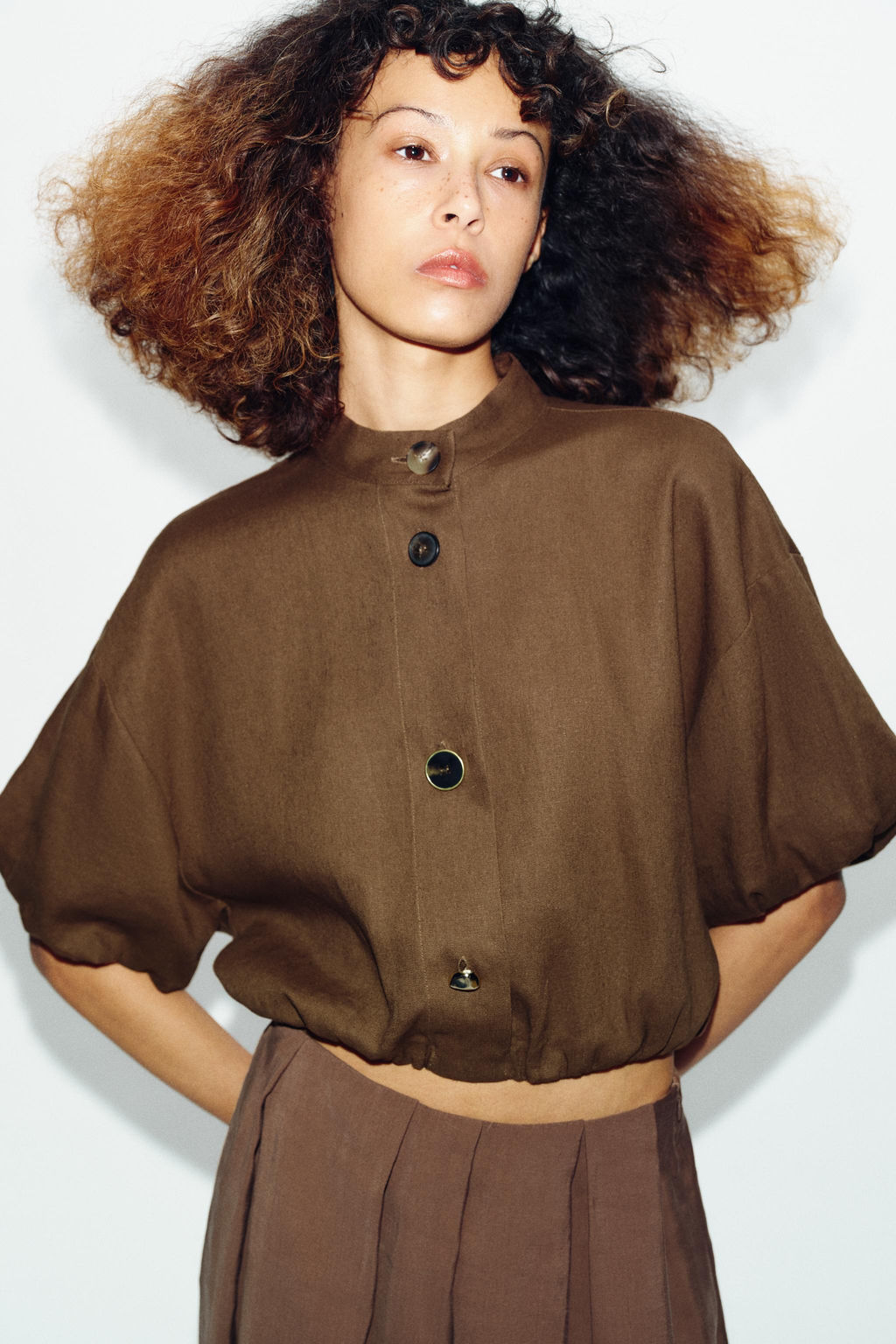 CAMISA GLOBO CON LINO / Marr?n / Topo - Zara фото 2