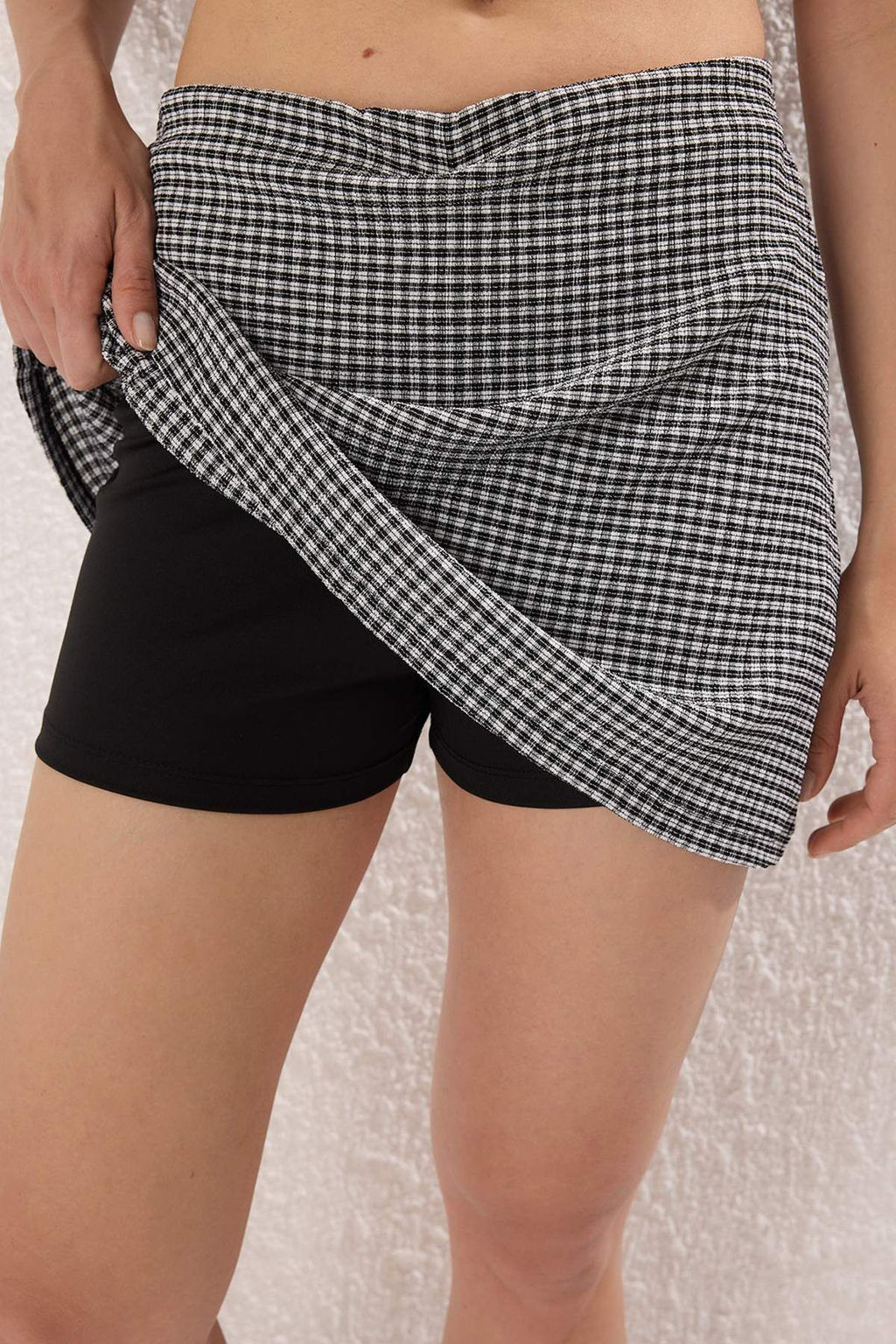 Siyah Poti Kare Esnek Orme Etek TWOSS25ET00204