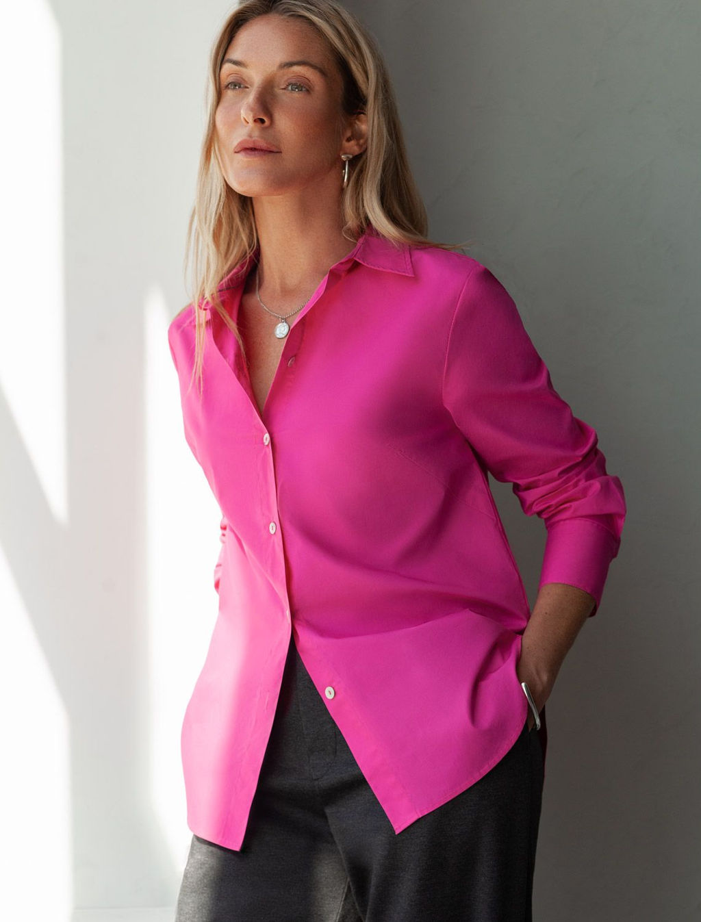 D29.268 Блузка женская фуксия