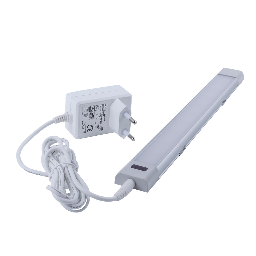 ULI-F47-5W/4500K/DIM SENSOR IP20 SILVER Светильник светодиодный для мебели. 300*30*11,5мм. 400Lm. ТМ Uniel