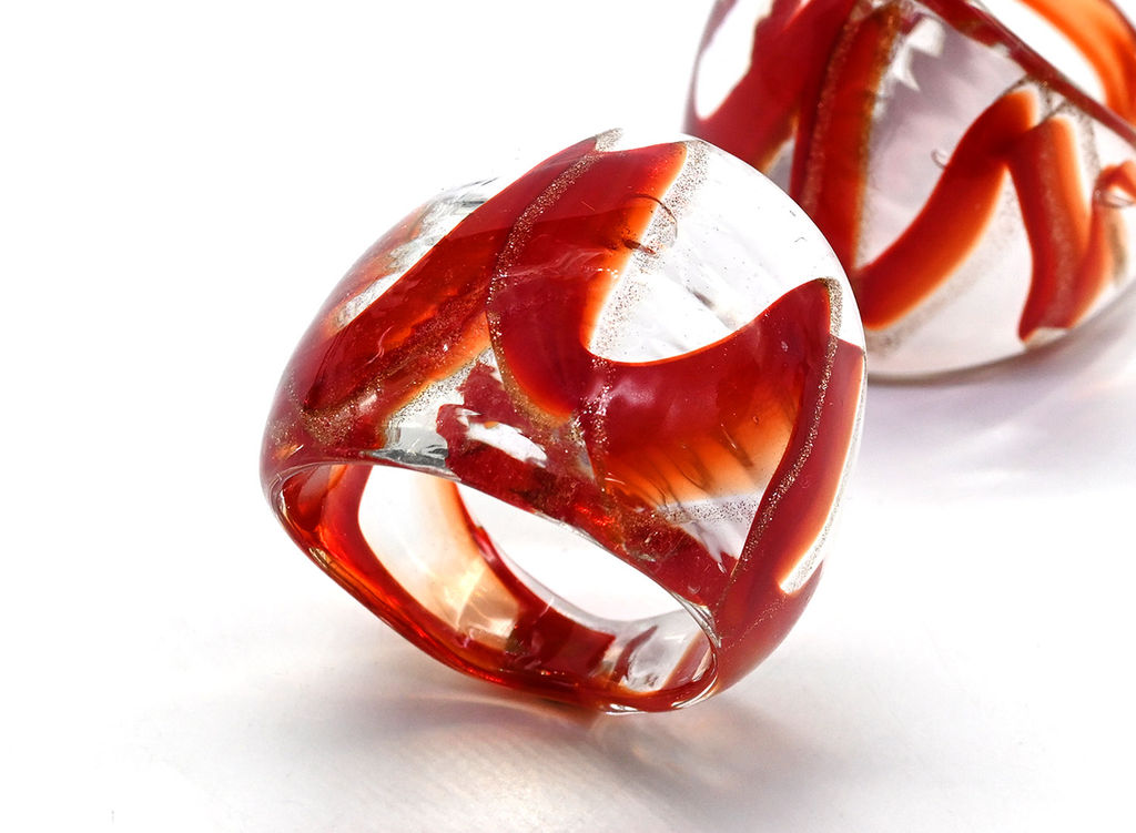 Стеклянное кольцо модель 6 цв.красный Радуга камня