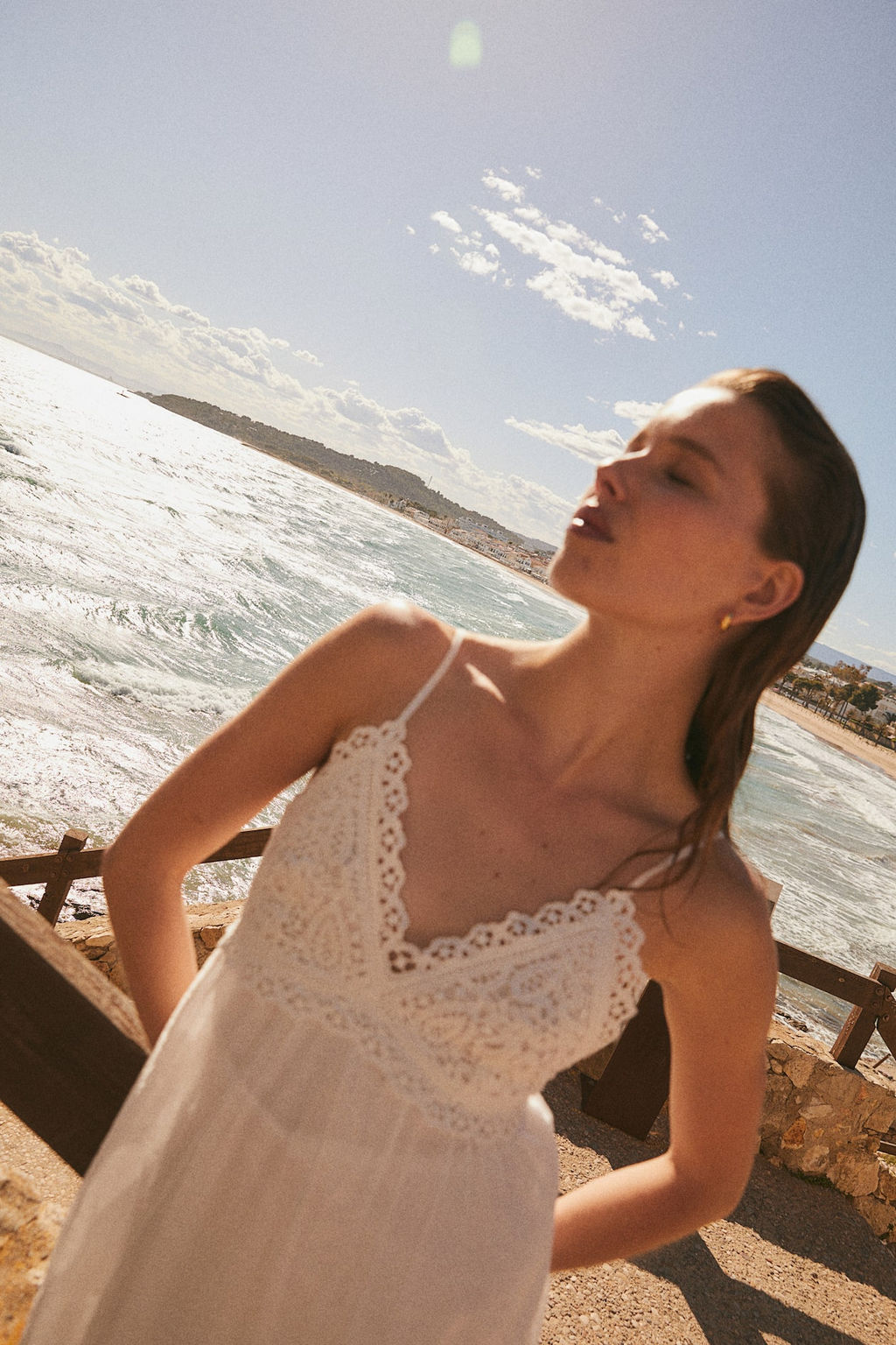 Vestido de tirantes con detalle bordado - H&m фото 2