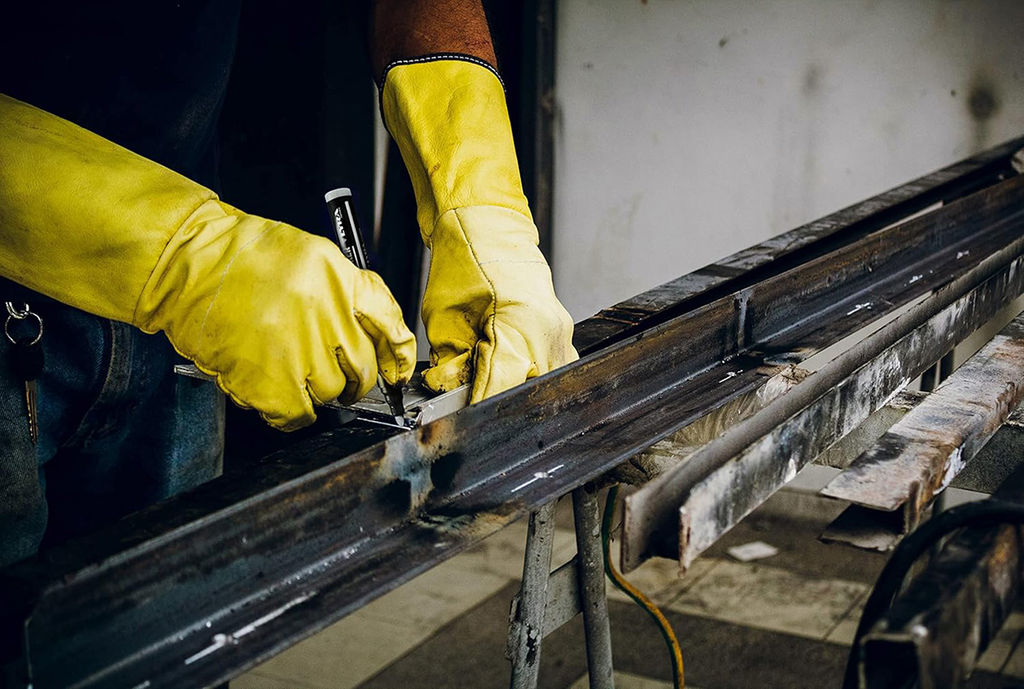 LYRA Маркер перманентный 1 мм 1 шт. L4060001 белый