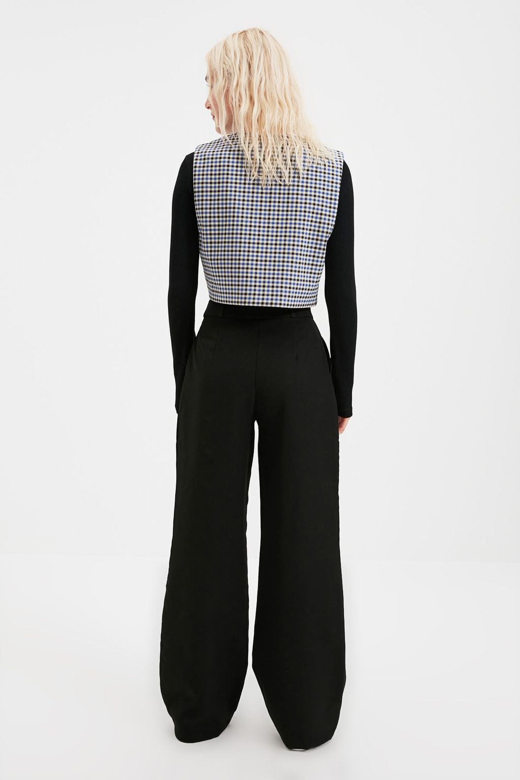Siyah Yuksek Bel Wide Leg/Genis Paca Pileli Dokuma Kumas Pantolon TWOAW21PL0076