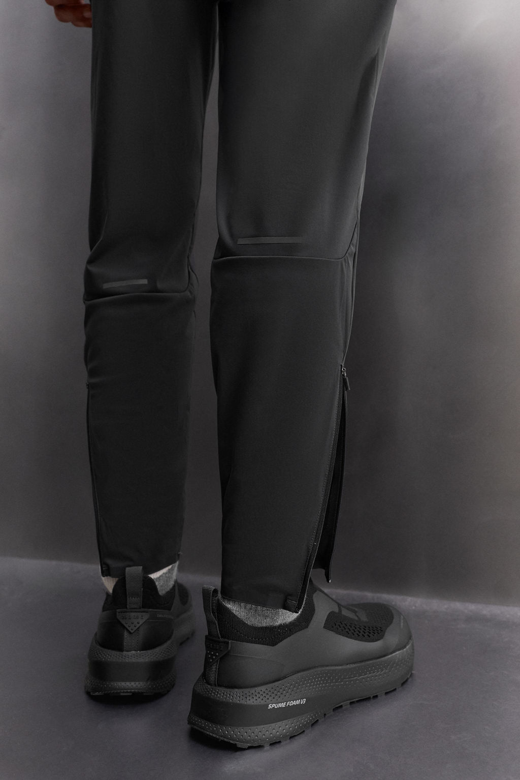 COLOUR BLOCK TECHNICAL TROUSERS - Zara фото 7