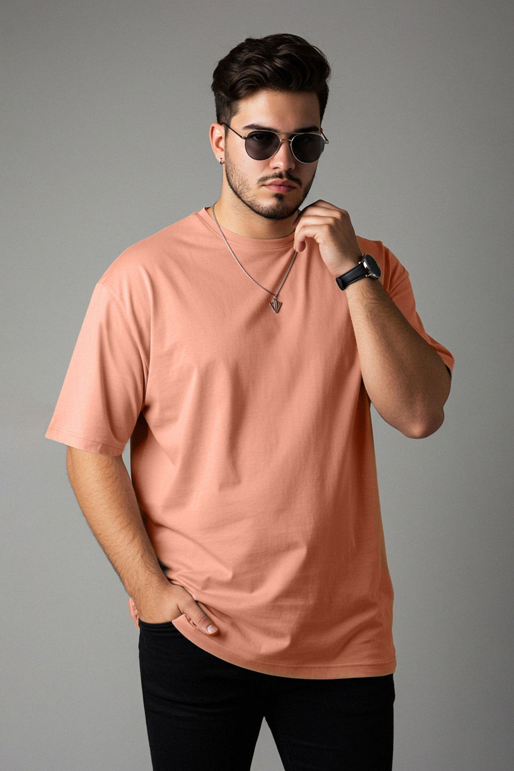 TRENDYOL MAN Buyuk Beden Siyah Oversize/Genis Kesim Rahat Basic %100 Pamuklu T-Shirt TMNSS23TS00139