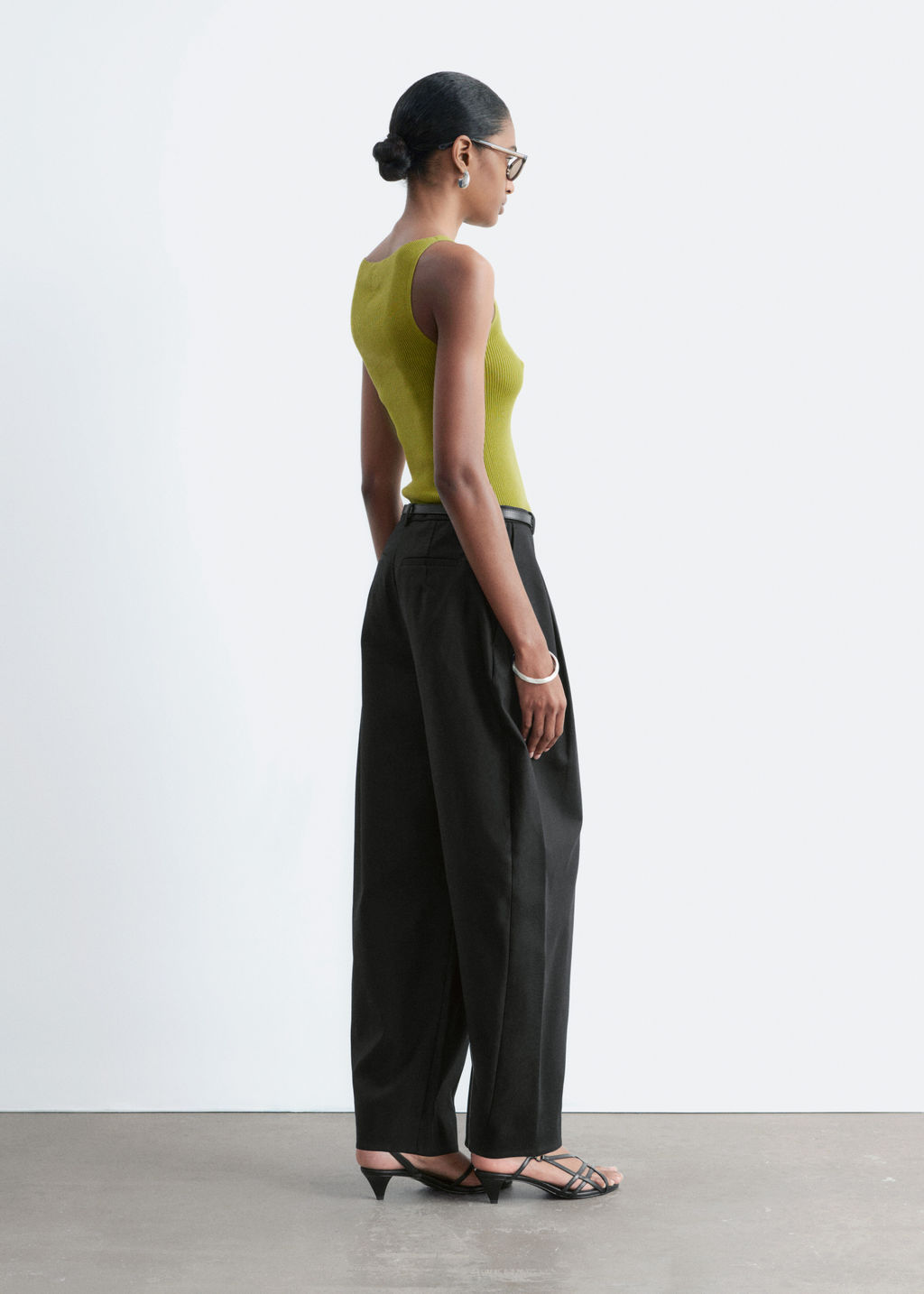 Pantalones de perneras de barril - H&m фото 10