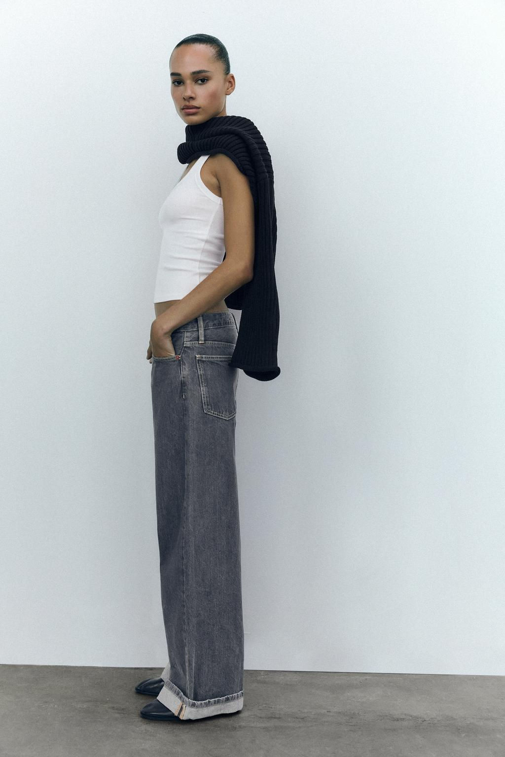 RELAXED FIT FOLD-UP LOW-RISE JEANS - Zara фото 27