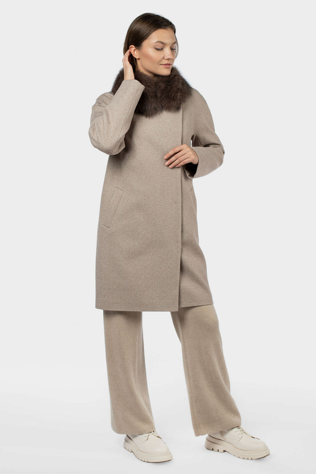 Мех натуральный (песец) Пальто утепленное Термофинн 100 г - El podio фото 3