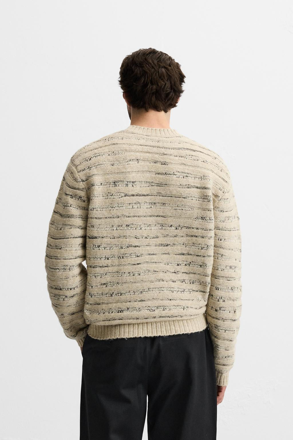 SWEATER WITH IRREGULAR STRIPES - Zara фото 3
