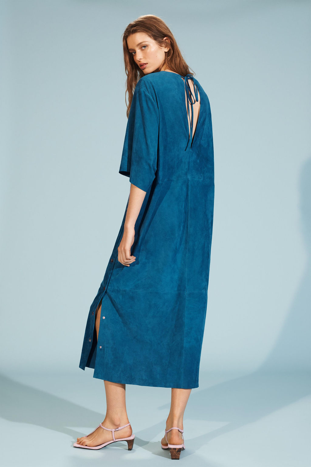 LIMITED EDITION SUEDE LEATHER KAFTAN DRESS - Zara фото 2