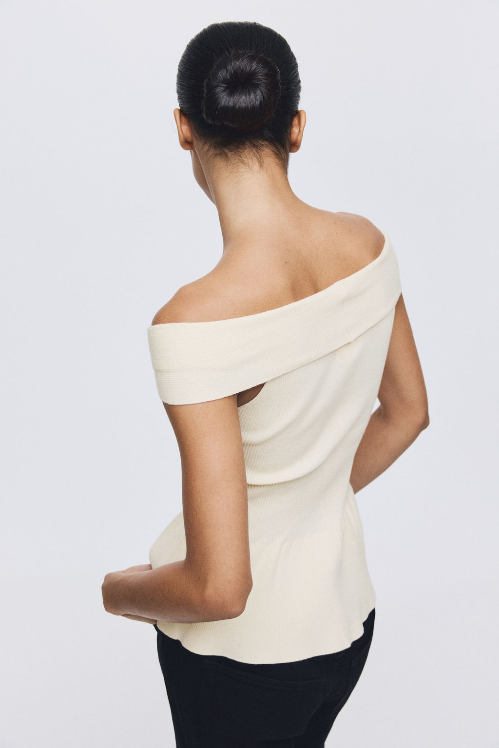 Top off-the-shoulder con lazo decorativo - H&m фото 6