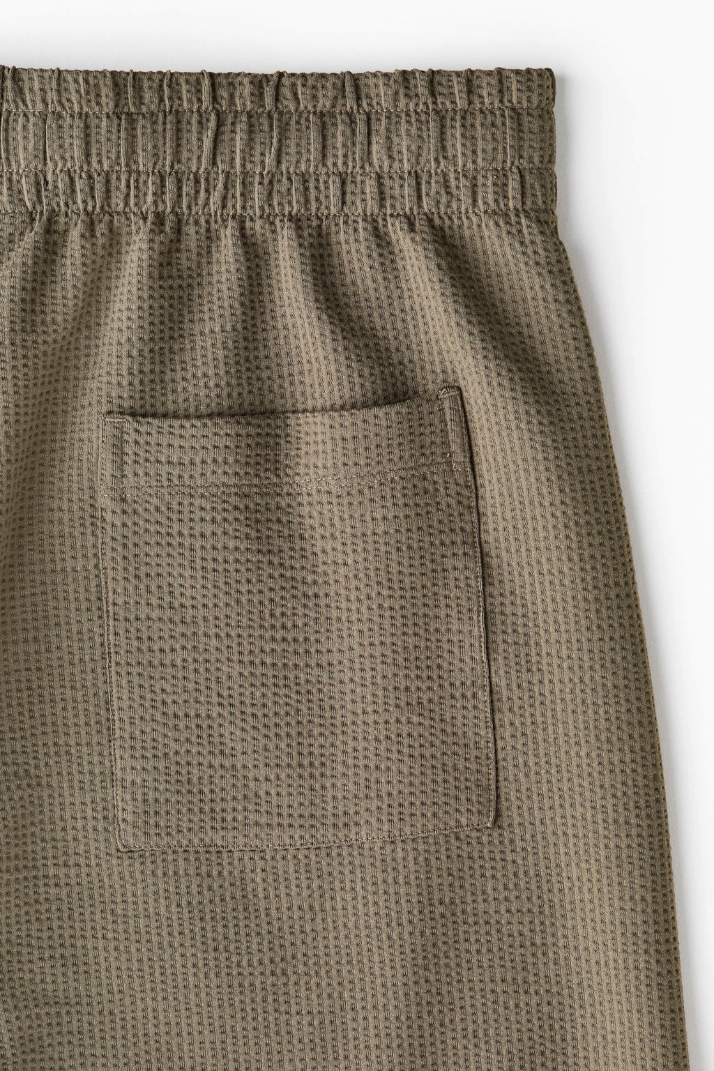 Pantal?n corto gofrado Relaxed Fit - H&m фото 8