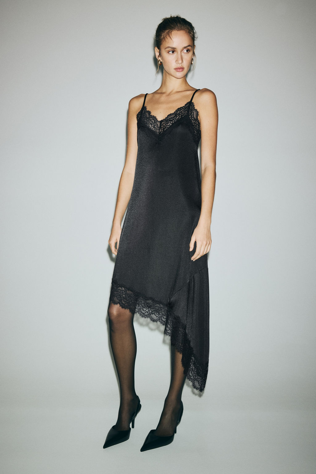 Vestido de tirantes con ribetes de encaje - H&m фото 6