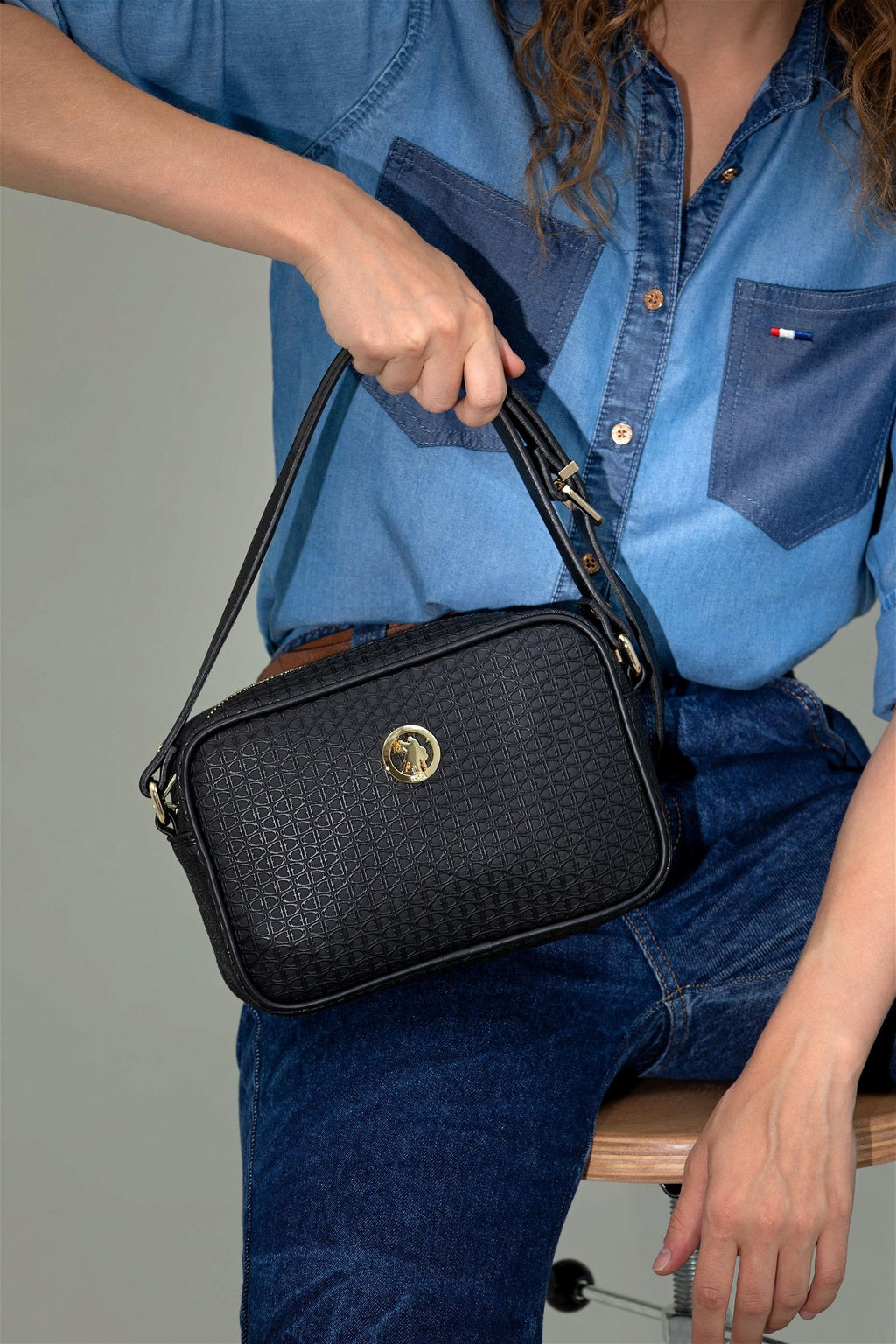 Женская черная сумка через плечо Неожиданная скидка в корзине - U.s. polo assn фото 2