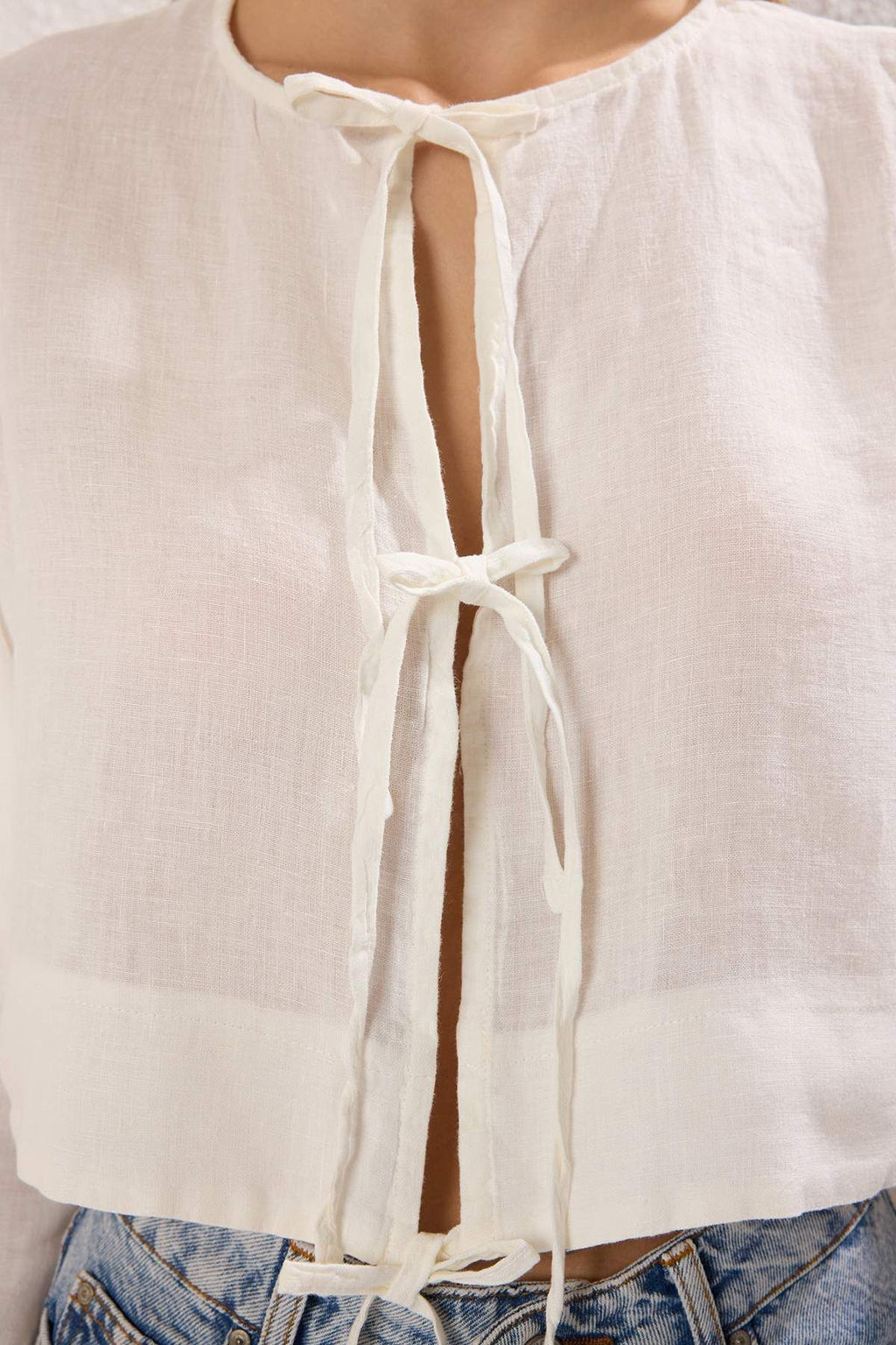 TRENDYOLMILLA Sar? Dokuma %100 Keten Baglamal? Balon Kollu Plaj Gomlek TBESS25GO00016 фото 17