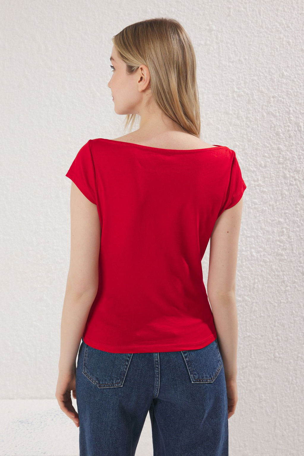 Trendyolmilla K?rm?z? Kay?k Yaka Fitted/Vucuda Oturan Pamuklu Esnek Orme Bluz TWOSS25BZ00285 фото 4