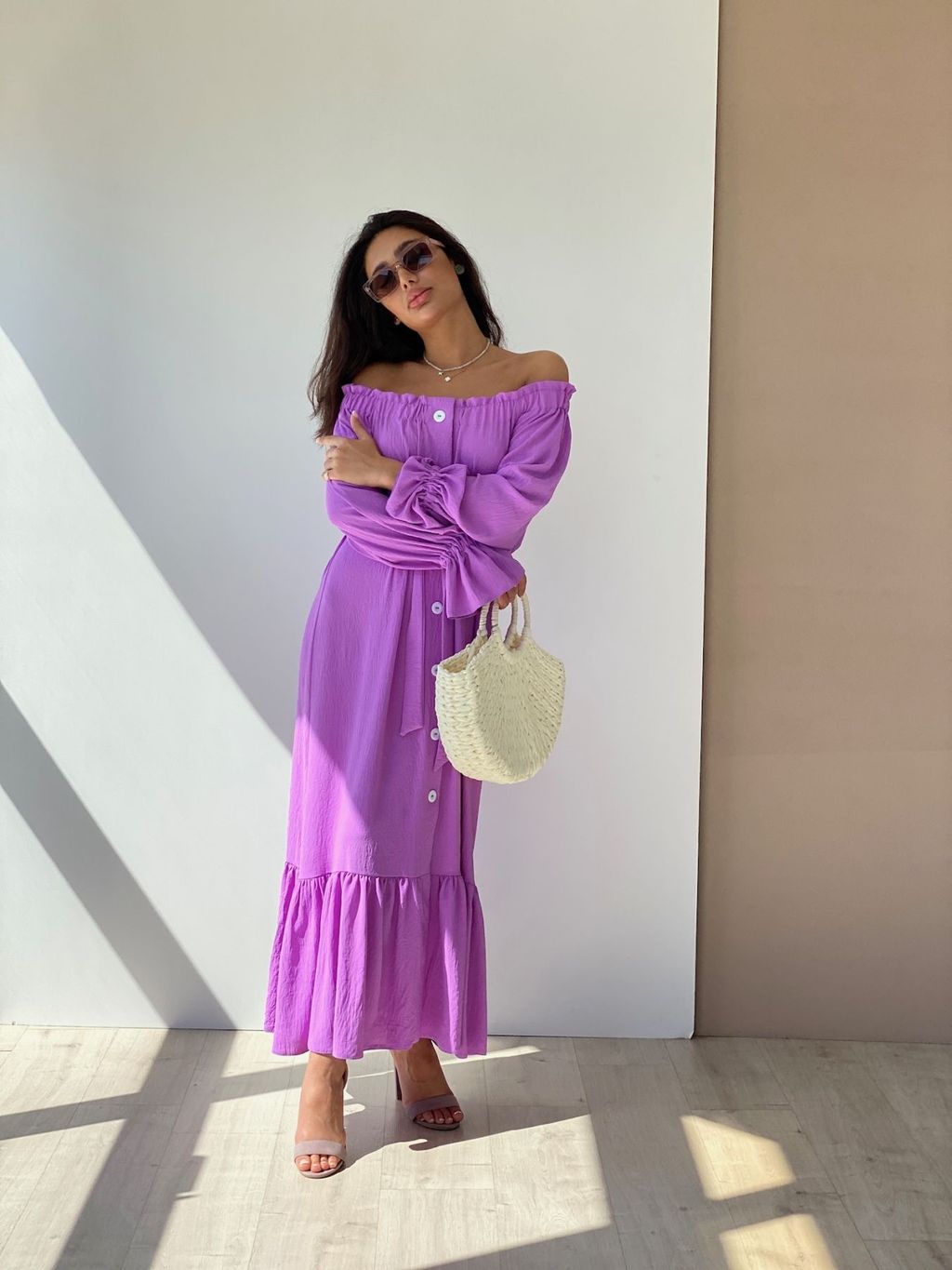 Длинное платье с открытыми плечами сиреневое - Martichelli фото 8