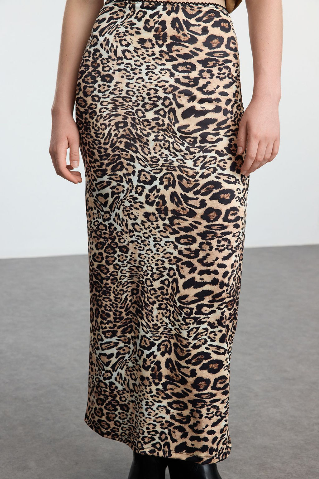 TRENDYOLMILLA Kahverengi Leopar Animal Bask?l? Beli Lastikli Maxi Kalem Etek TWOAW25ET00124  фото 4