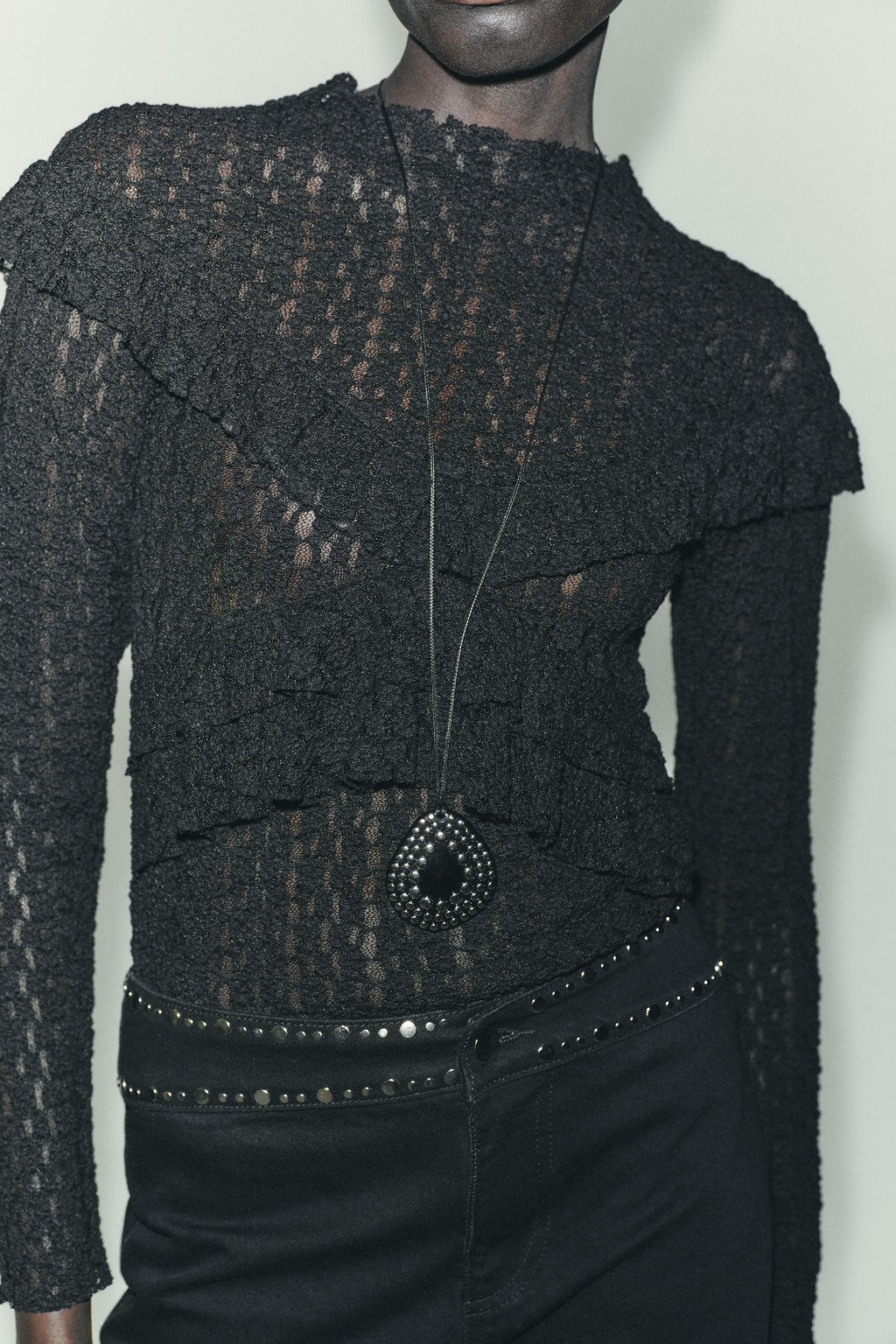 LACE TOP WITH RUFFLES - Zara фото 4