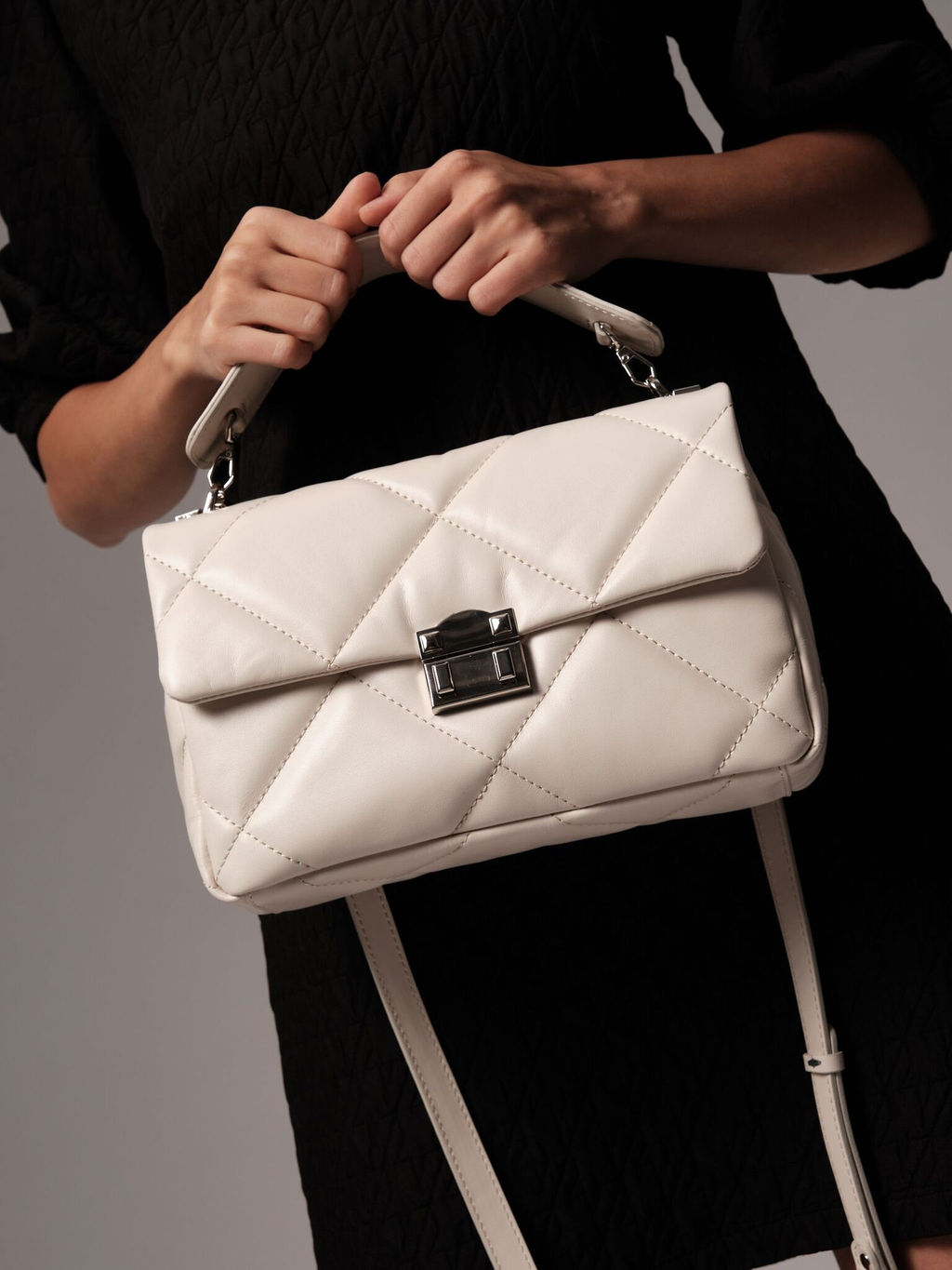 Сумка кожаная Deboro 30558 ванильное молоко