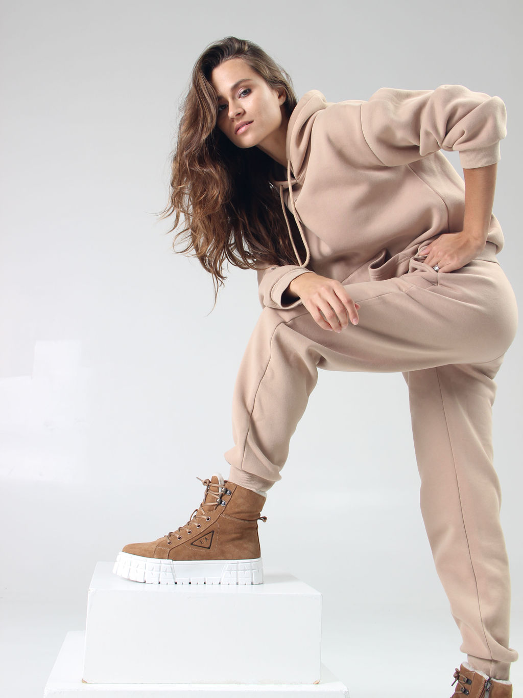 Ботинки 216.212131w. светло-коричневый замша/Байка