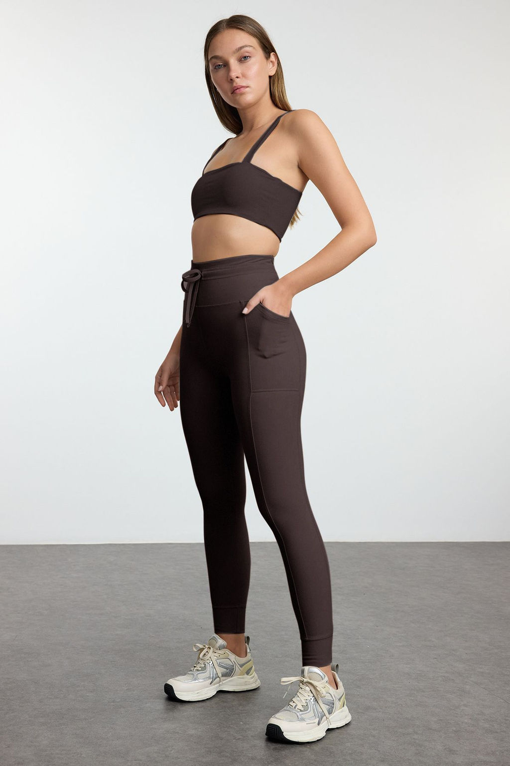 TRENDYOLMILLA Kahverengi F?rcal? Soft Kumas Cep ve Baglama Detayl? Tam Boy Orme Spor Tayt THMAW25TY00014 фото 22