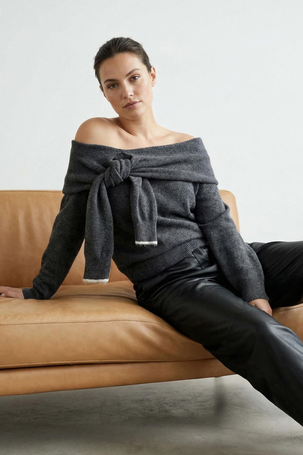 Antrasit Yumusak Dokulu Madonna Yaka Baglamal? Triko Kazak TWOAW26KZ00294 - Trendyolmilla фото 2