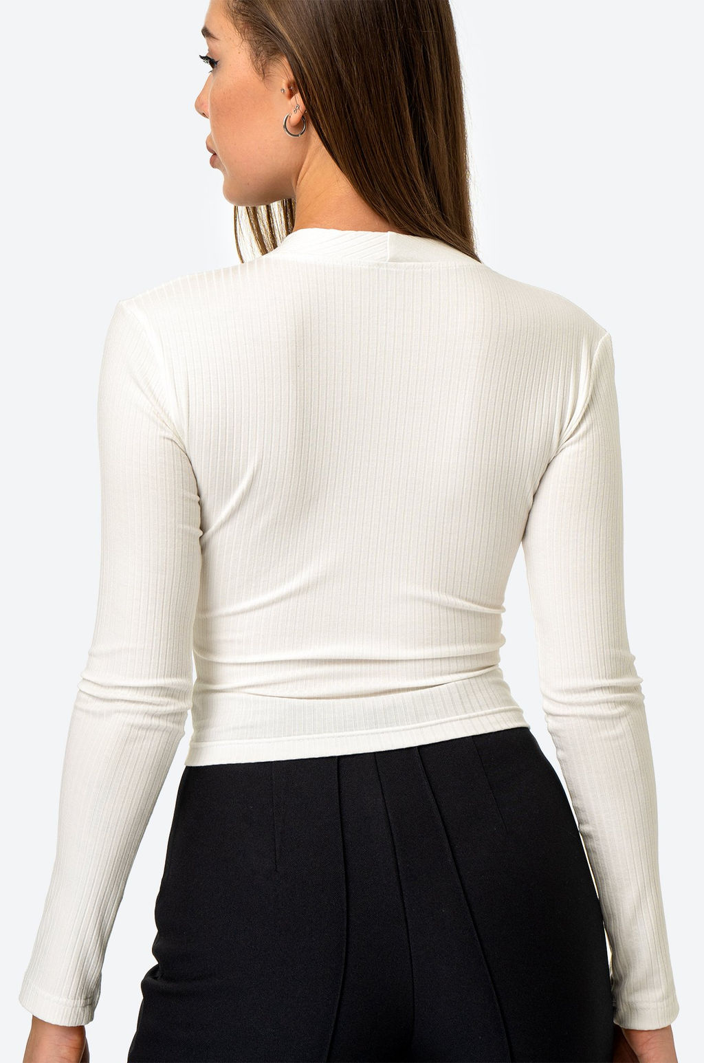 Женский лонгслив с глубоким вырезом из вискозы Happy Fox  фото 6