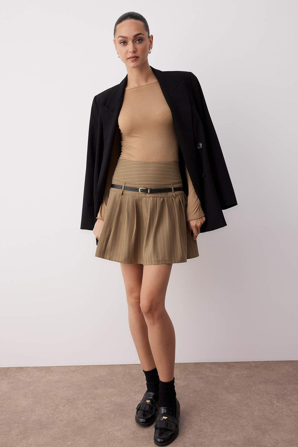 Bej Cizgili Yuksek Belli Kemerli Piliseli Dokuma Mini Etek TWOAW26ET00030