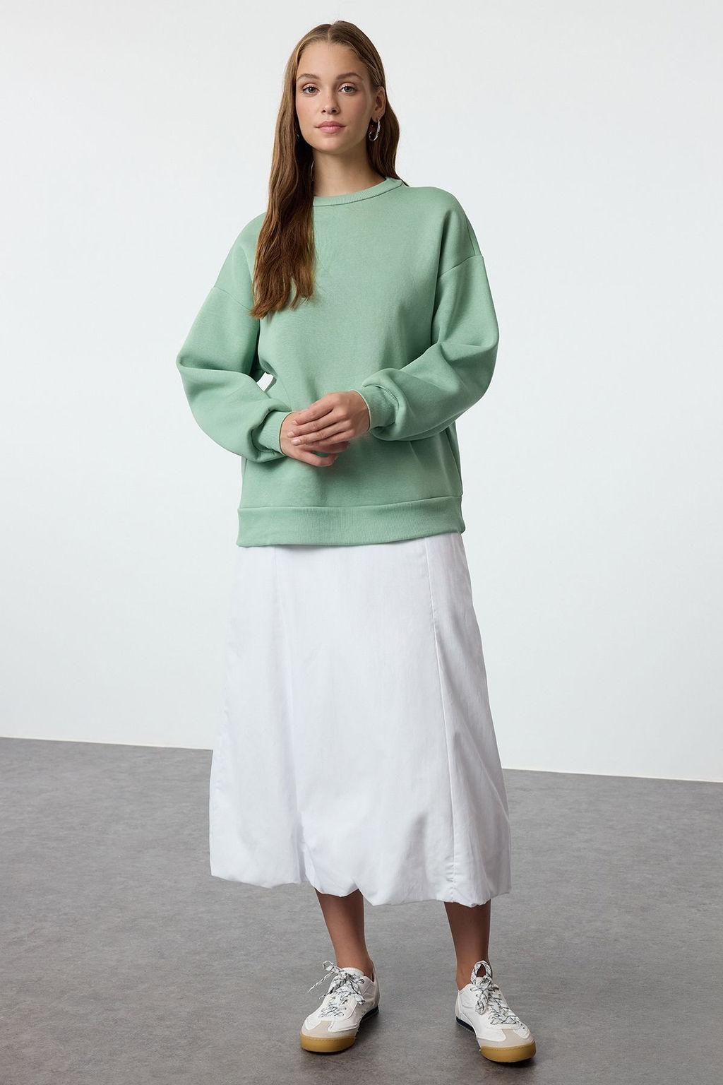 TRENDYOLMILLA K?rm?z? Oversize/Rahat Kesim Basic Bisiklet Yaka Kal?n/Ici polarl? Orme Sweatshirt TWOAW24SW00102 фото 23