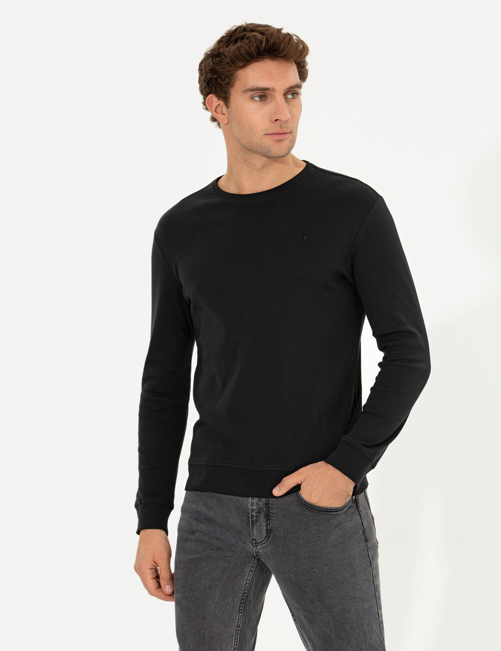 Siyah Regular Fit Sweatshirt
