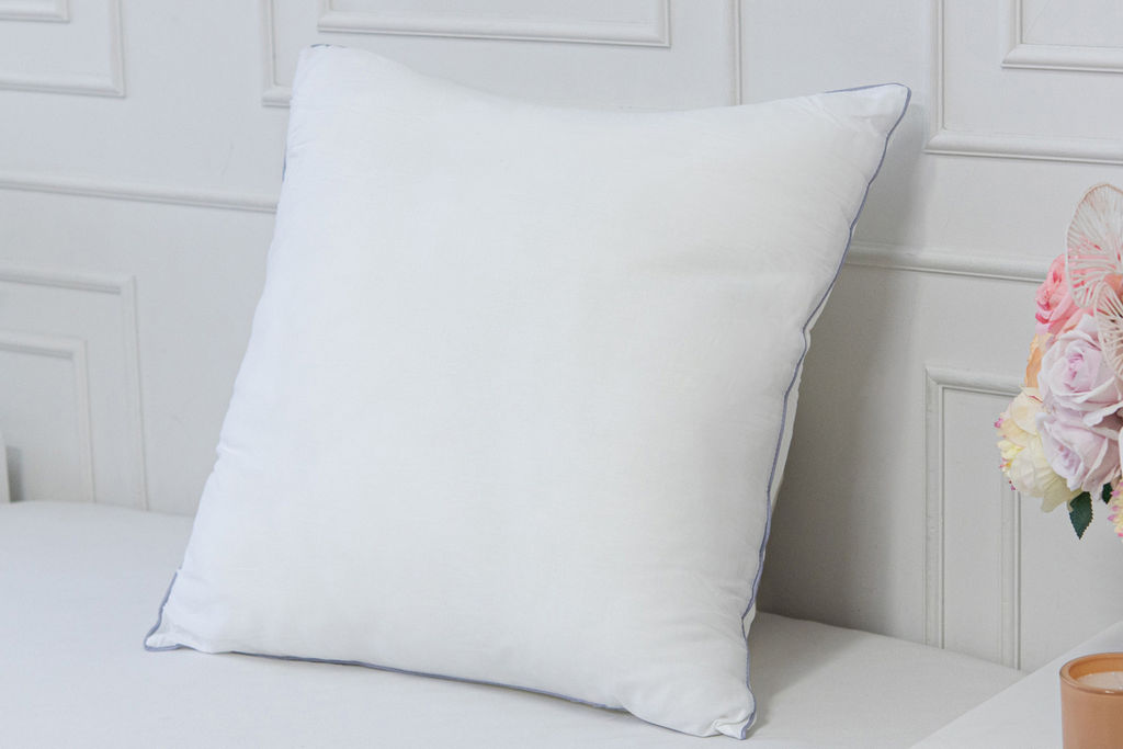 Подушка "Лебяжий пух"  поплин, 600гр пакет, скрутка(Н)