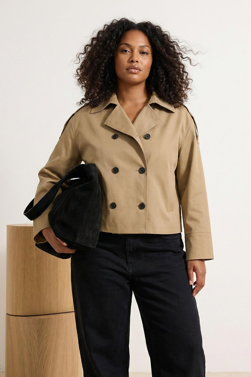 Bej Regular Buyuk Beden Dik Yaka Kemerli Kruvaze Kapama K?sa Trenckot TWOSS26BM00004 - Trendyolmilla фото 3