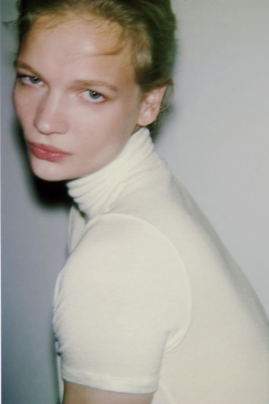 ASYMMETRIC HIGH NECK T-SHIRT