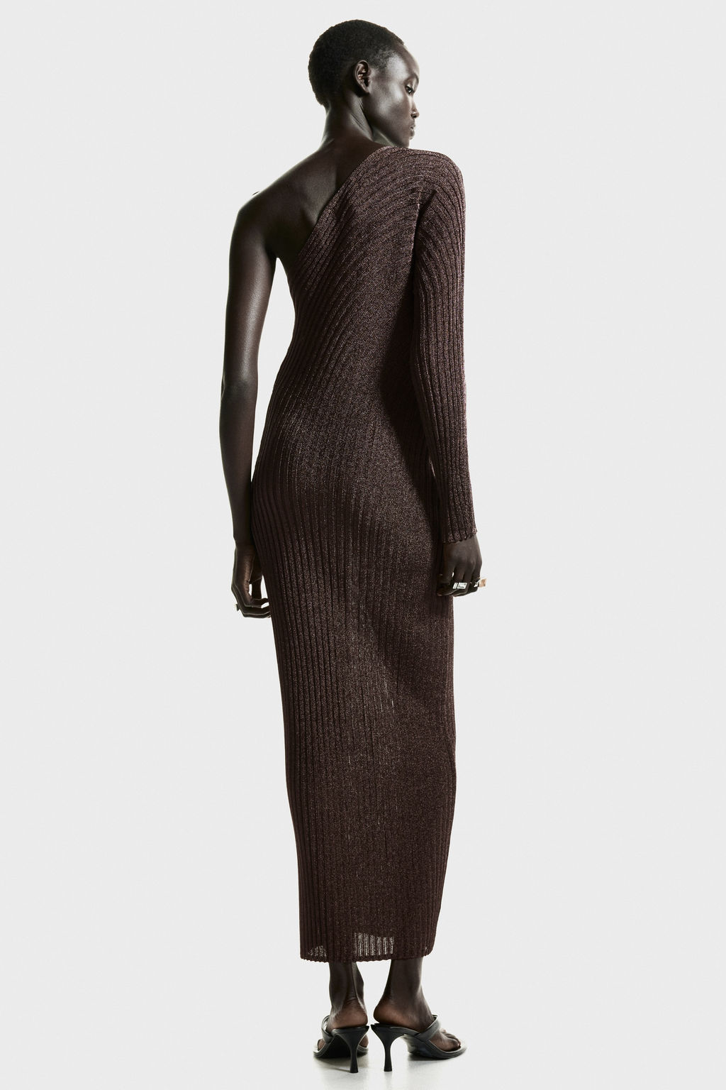 Vestido metalizado de un hombro - H&m фото 7