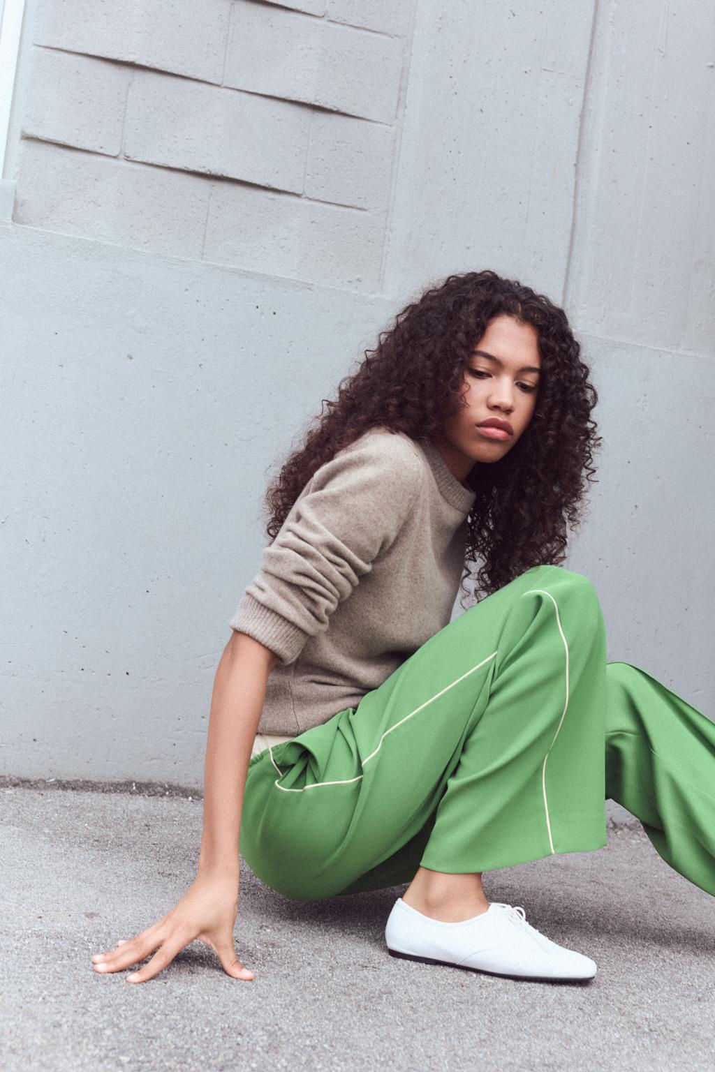 TROUSERS WITH SIDE TRIMS - Zara фото 5