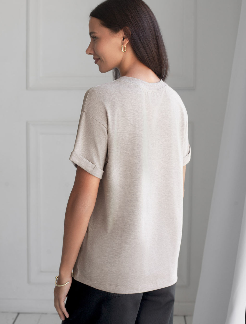 Футболка Vilatte D49.117 из хлопка с эластаном кофейный меланж фото 4